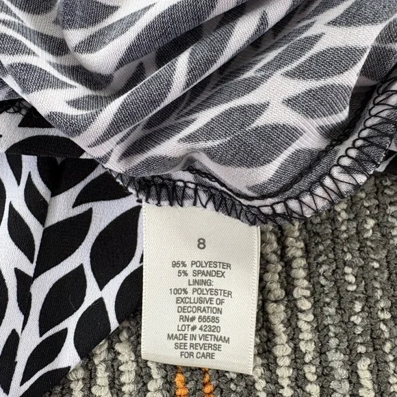 Dress-Barn Black and White Sleeveless Patterned Maxi Dress Size 8 - Picture 8 of 9